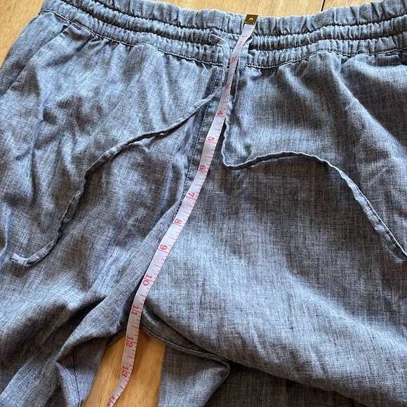 MEC Women’s Hemp Capri Pants - Picture 9 of 10